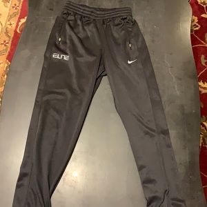 Boys XL elite joggers with zipper pockets